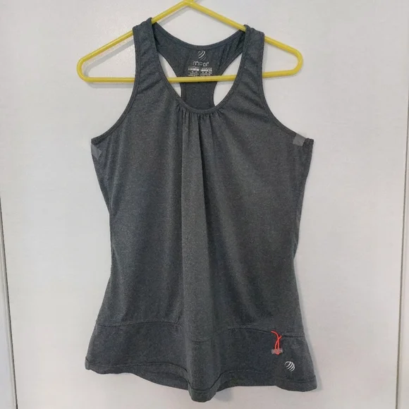 Mondetta Performance Gear - Picture 2 of 3